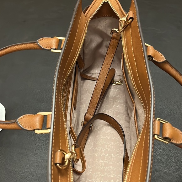 Michael Kors Selma Large Saffiano Leather Satchel - Picture 5 of 16